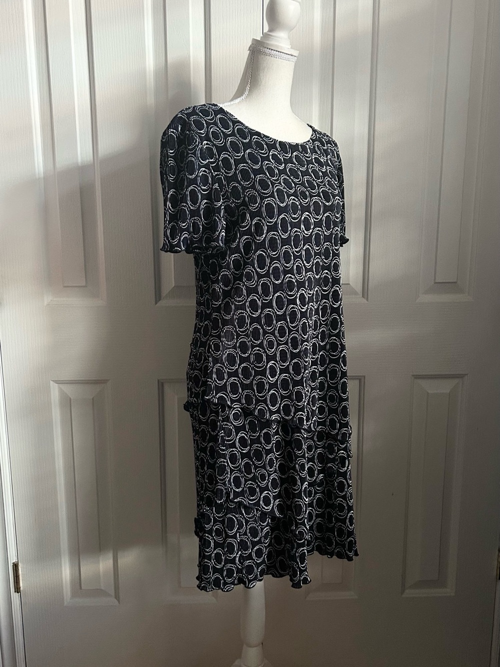 NWOT CONNECTED APPAREL Circle-Print Short Sleeve Midi Dress Navy & White Size 10 - Picture 3 of 7
